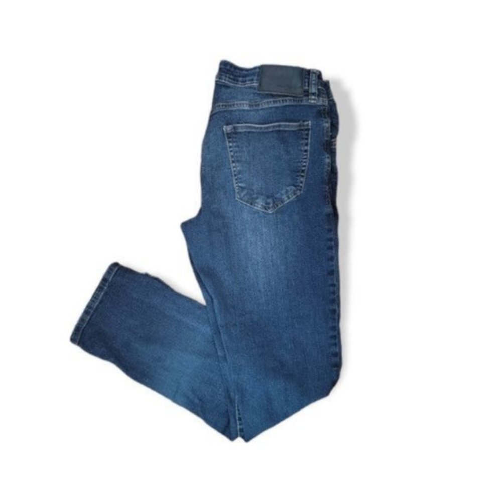 WeatherProof Women's Denim Blue Slim Fit Straight Leg Jeans Size W32/L30